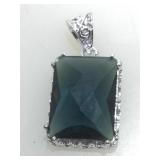 New Sterling pendant. See pictures for design.