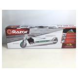 NIB. Razor Folding Push Scooter. Ages 5+ up to