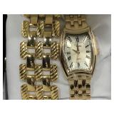 NIB Ladies Quartz Watch/ Bracelet Set