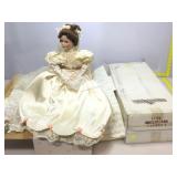 Ashton Drake Gallery doll. NIB
