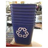 8 plastic Recycle cans