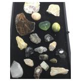 Rock and geode specimens. Tray not included.
