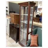 Wood display cabinet w/glass shelfs