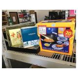 China Village 20pc wok and dinnerware set and