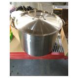 Amazon Commercial pot 19in x 14 and flatware