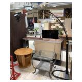 Floor lamp w/5 arms, Approx 7 ft tall