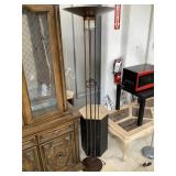 Metal floor lamp, Approx 6 ft tall