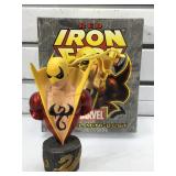LE Red Iron Fist Mini-Bust 0126/1000, damaged but LE Red Iron Fist Mini-Bust 0126/1000, damaged but