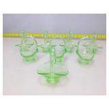 8 Vaseline decorative baskets, approx 4 inches