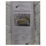 NIB. Comforter set F/Q. One Kings Lane. Open