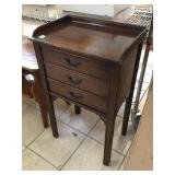 Vintage side cabinet w/radio