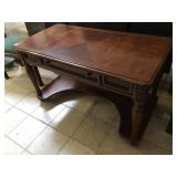 Solid wood desk w/keyboard drawer, approx 4 ft