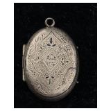 14K Gold locket 5g