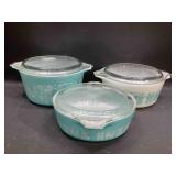Vintage Pyrex Butterprint Casserole Dishes w/Lid.