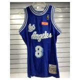 Kobe bryant lakers jersey size medium