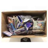 Large mixed lot of sports cards