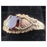 10K Gold ring garnet 4.1g sz 9