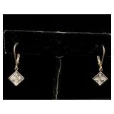 14K Gold earring 1.7g