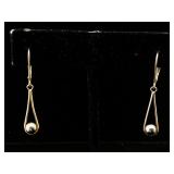 14K Gold Earrings 1 g
