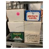 Mixed lot of sports cards