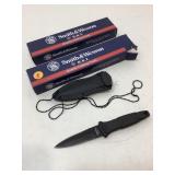 2 NIB Smith and Wesson HRT knives. Quality