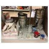 8 Bins, 4 1993 Flintstones Glasses and more