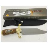 NIB hunting knife. Elk. NIB hunting knife. Elk.