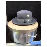 Vintage Dobbs mens hat, original box , 7 1/8