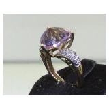 10k GOLD ring w/ lavender & clear gemstones, size