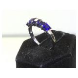 10k GOLD RING W/dark blue gemstones, size 9, 3.2g