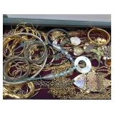 Lot of assorted jewelry