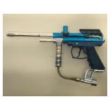 Spyder Victor semi auto paintball gun cal. 68