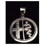 14K Gold pendant Alfa romeo  14.9g