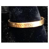 18K Gold Tiffany and Co ring 4g sz 10