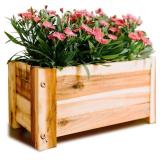 NIB Villa Acacia Wooden crate. By thirteen chefs.