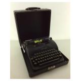 Smith Corona Vintage Manual Typewriter. Tested