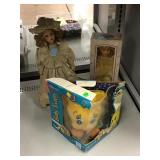 Baby tweety plush and book. Collectible dolls.