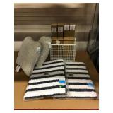 New memory foam bath mats, NiB towel bars 18 inch