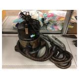 Rainbow se vacuum with accessories. Rainbow se vacuum with accessories.