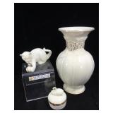 Lenox cat chip,  Lenox covered powder box good ,