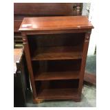 Small wood vintage bookcase, 2 shelves