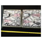 Presscott Collection , 4 pink 8 in H wine glasses