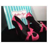 New Bettie Paige high heels, sz 7 , new unworn ,