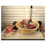 Lot of dolls w/plushie and basket