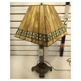 Stained glass table lamp