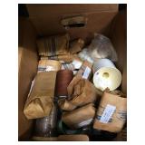 Lot of sewing items incl. thread, buttons and