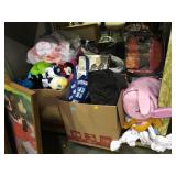 Lot incl. costumes, stuffed animals and more