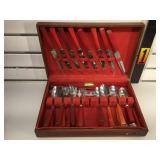 32 pcs of Red Bakelite Handled eating flat ware,