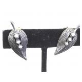 Sterling & Pearl clip on earrings