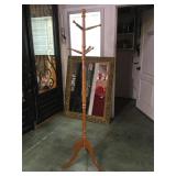 Wood coat tree